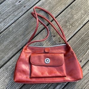 Wilson’s Leather shoulder bag